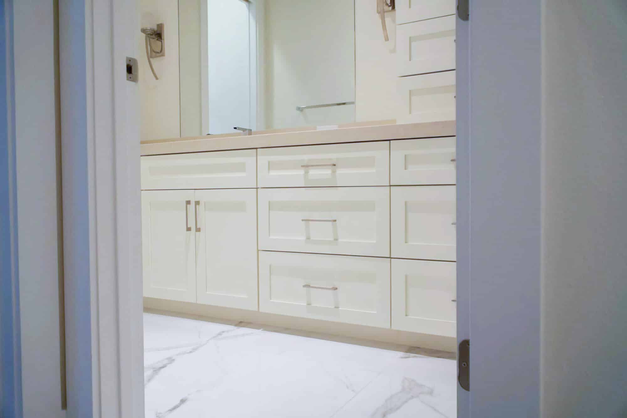 bathroom cabinets drawers